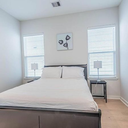 Charming 3-Bedroom Luxury Home Near Downtown, Nrg, Galleria & Medical Center Houston Exterior photo