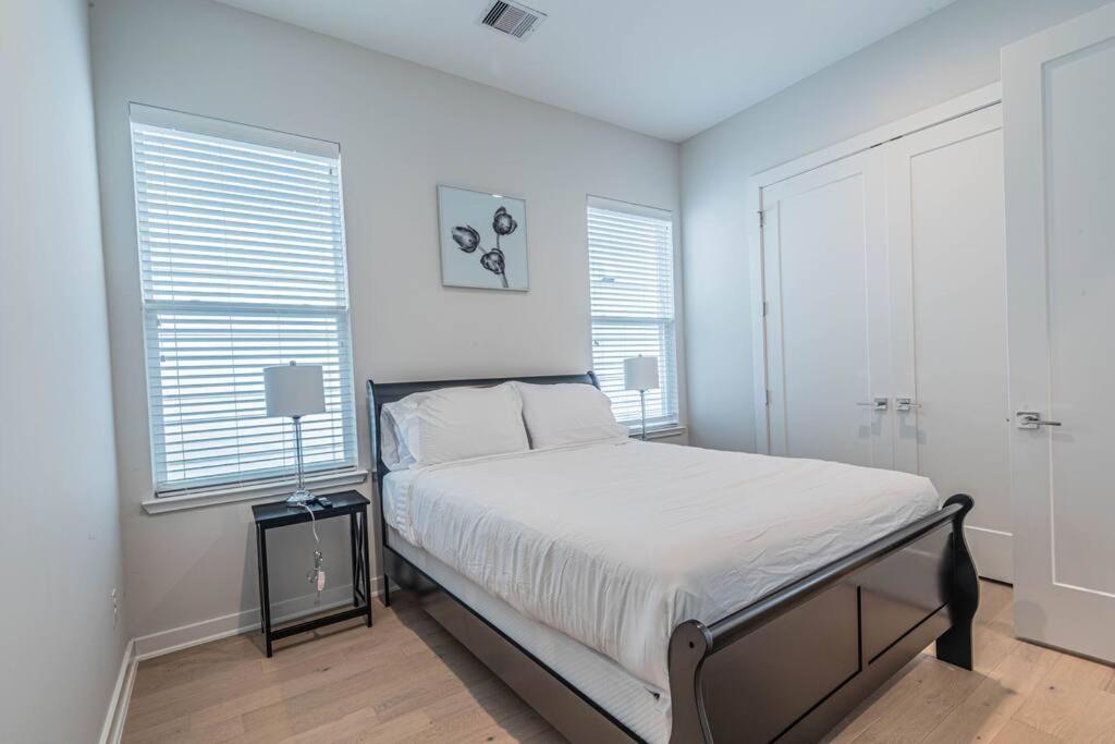 Charming 3-Bedroom Luxury Home Near Downtown, Nrg, Galleria & Medical Center Houston Exterior photo